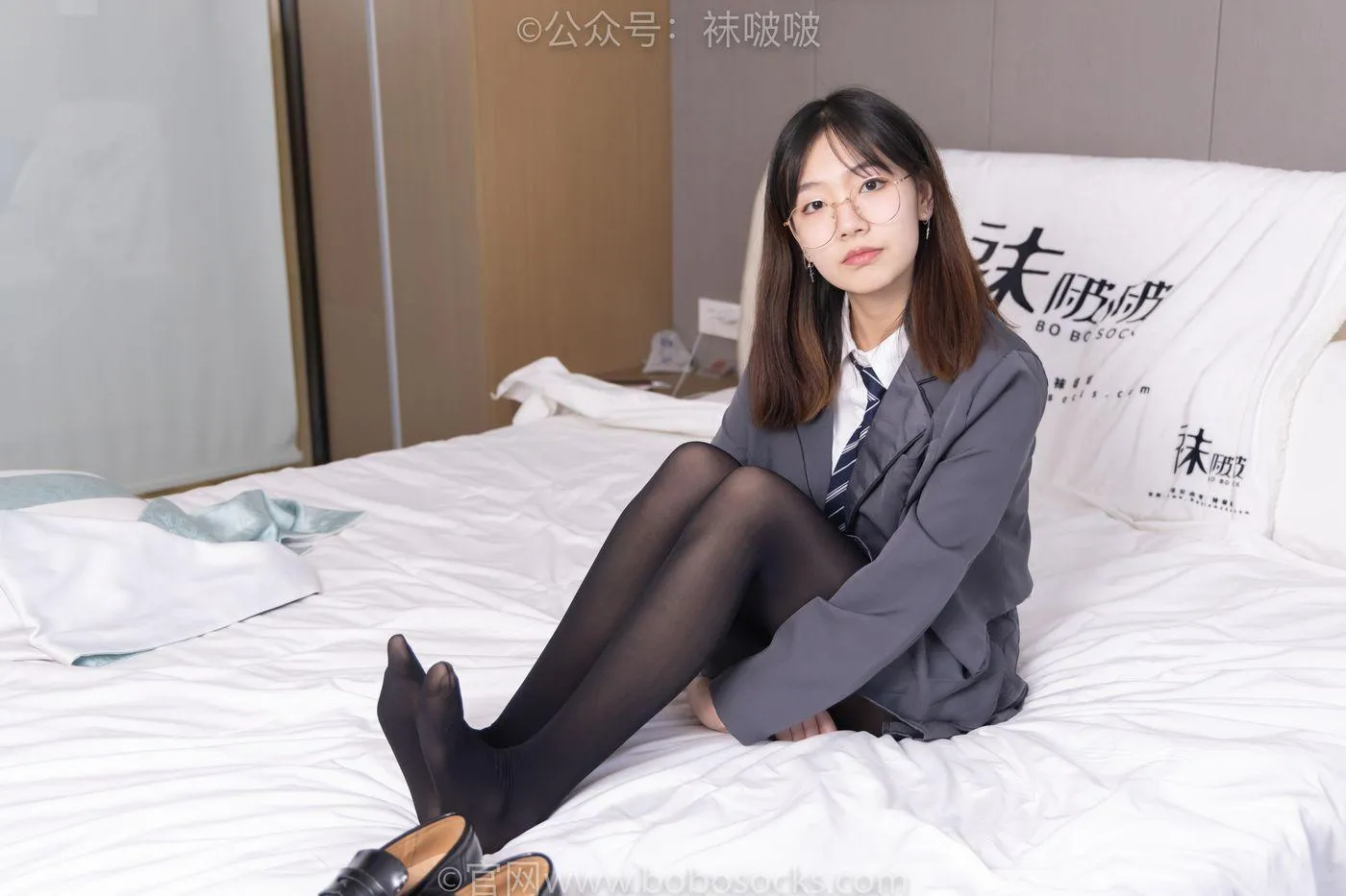 [BoBoSocks袜啵啵]NO.060 小甜豆-JK制服、皮鞋、厚黑丝 [131P]插图9